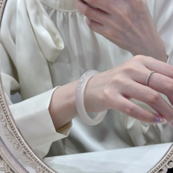 12mm白月光手镯圆条粗款帝王绿新中式旗袍配饰贵妃镯国风手镯配饰