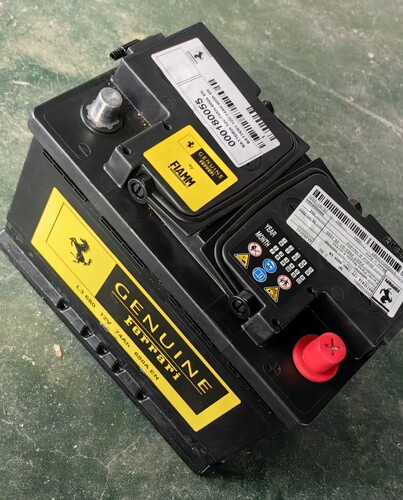 法拉利AGM启停专用蓄电池12V
