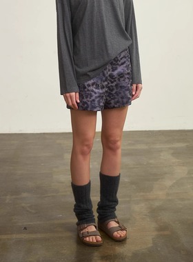 io adesso futura 意大利进口紫色豹纹短裤