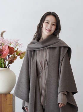 Cha 官方| io adesso futura 至简静奢 羊毛搭片斗篷