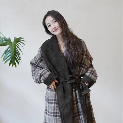 Cha | Aviva JifeiXue 25秋冬 撞色羊毛格子呢浴袍外套 正反两穿