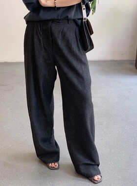 Cha 官方 | Aviva Jifei Xue 25秋冬 斜纹牦牛绒三褶混纺羊毛裤