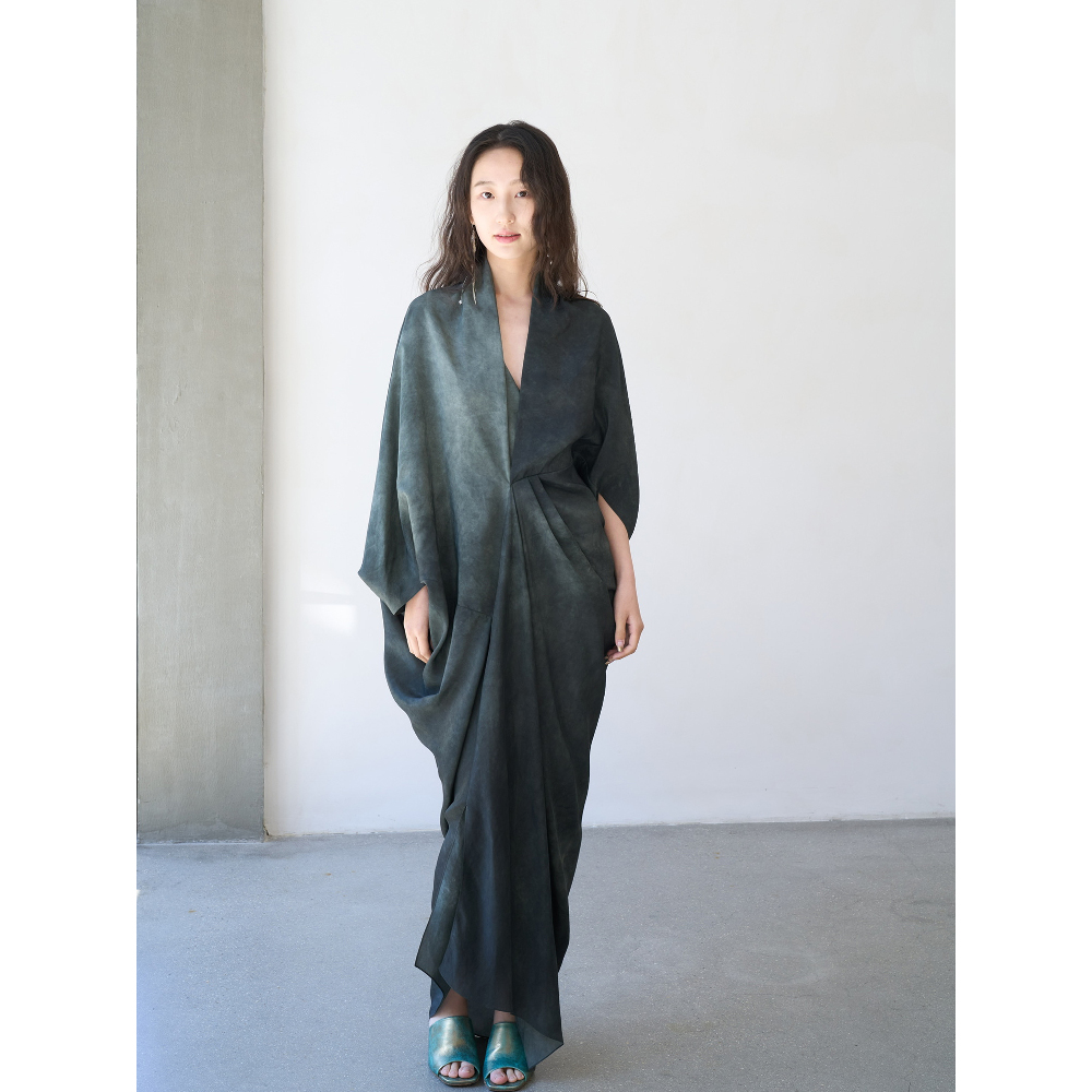 Cortana印花丝绸和服式长裙