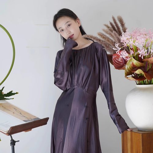 Cha 官方 | Mutedance 25AW 绛紫色植物染真丝混纺收腰长裙