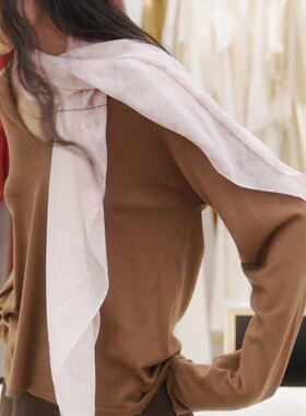 io adesso futura 一半繁花 粉色意大利真丝定位印花丝巾