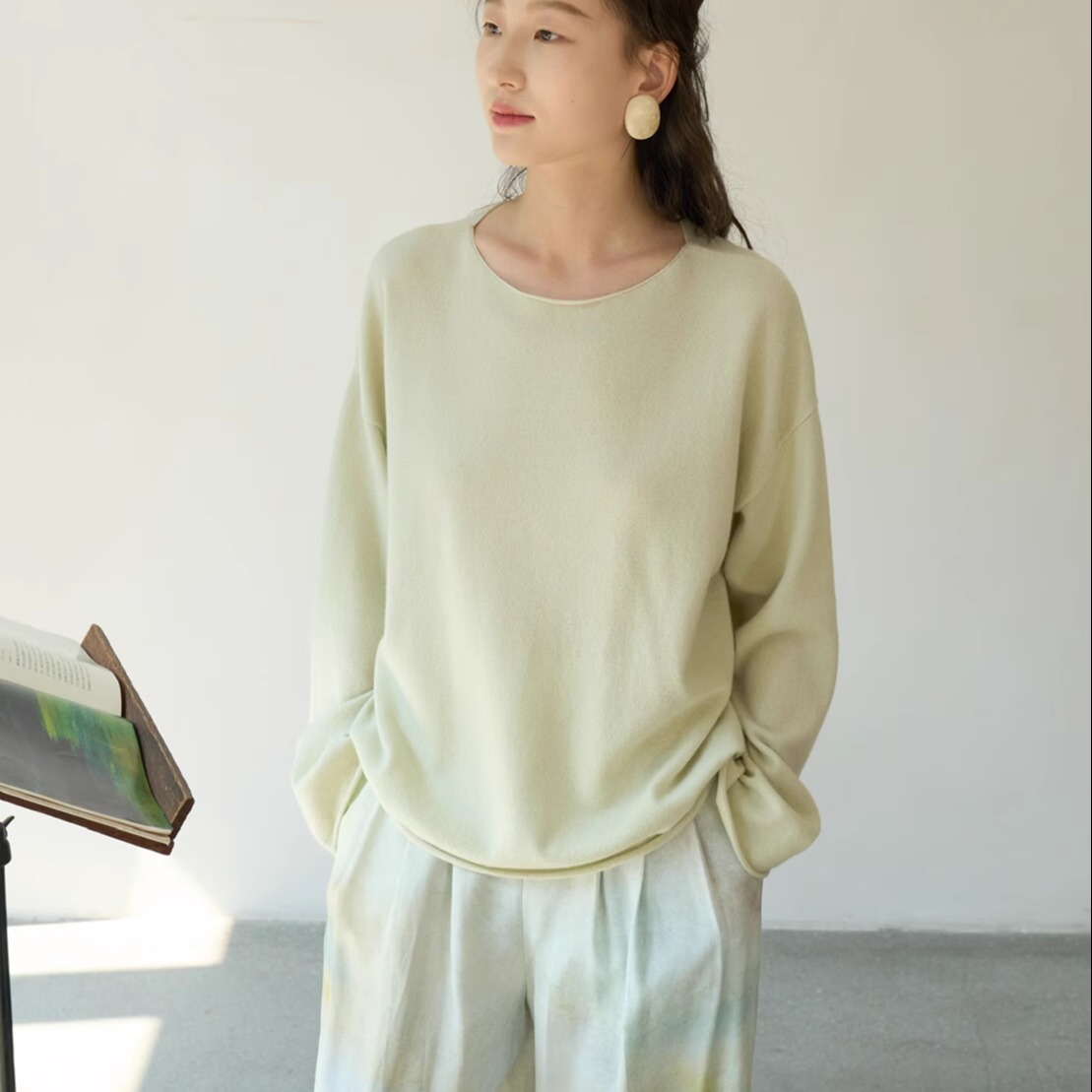 Cha 官方 |  io adesso futura 植物染卷边套头衫