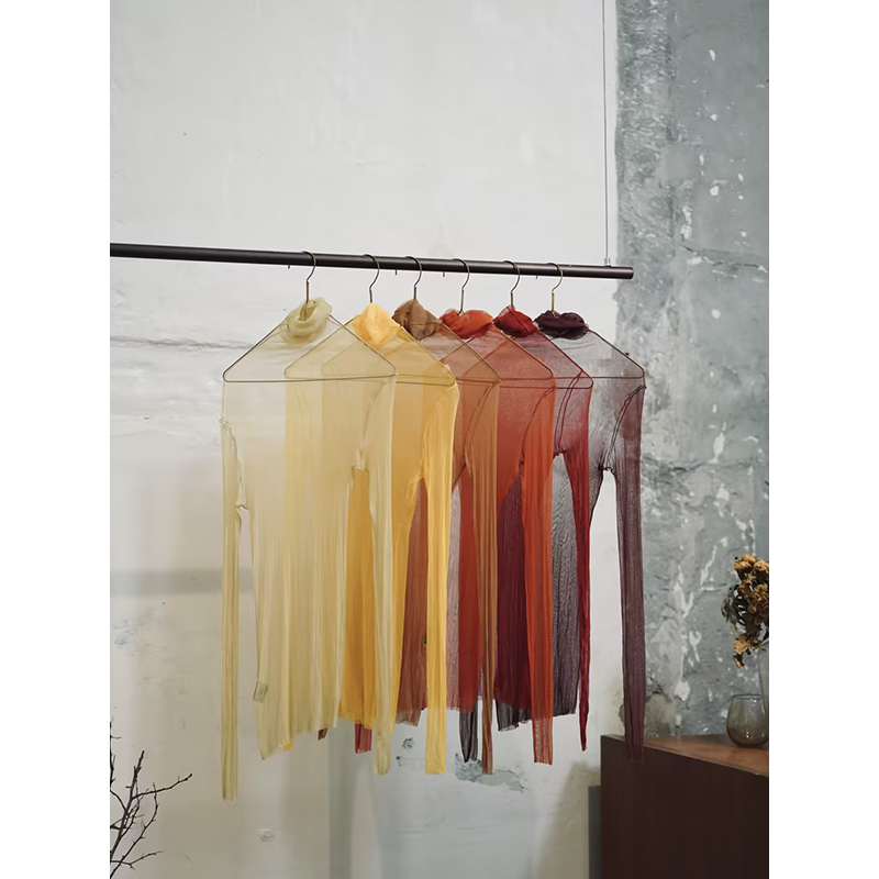 “浪漫热情”色贴身衣物不退换