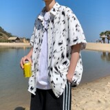 白色