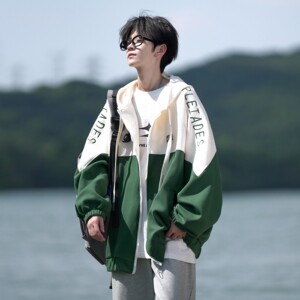 相机片秋冬撞色绣花大码港风拼接卫衣时尚外套男 V906 P68 控88图片