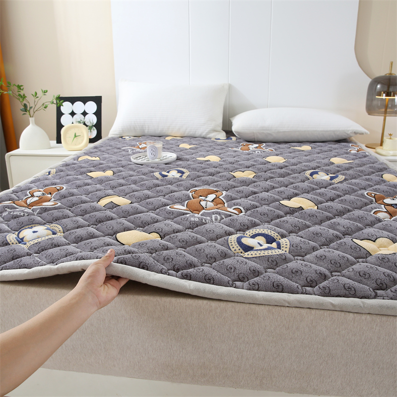 加厚夹棉牛奶绒保暖床垫