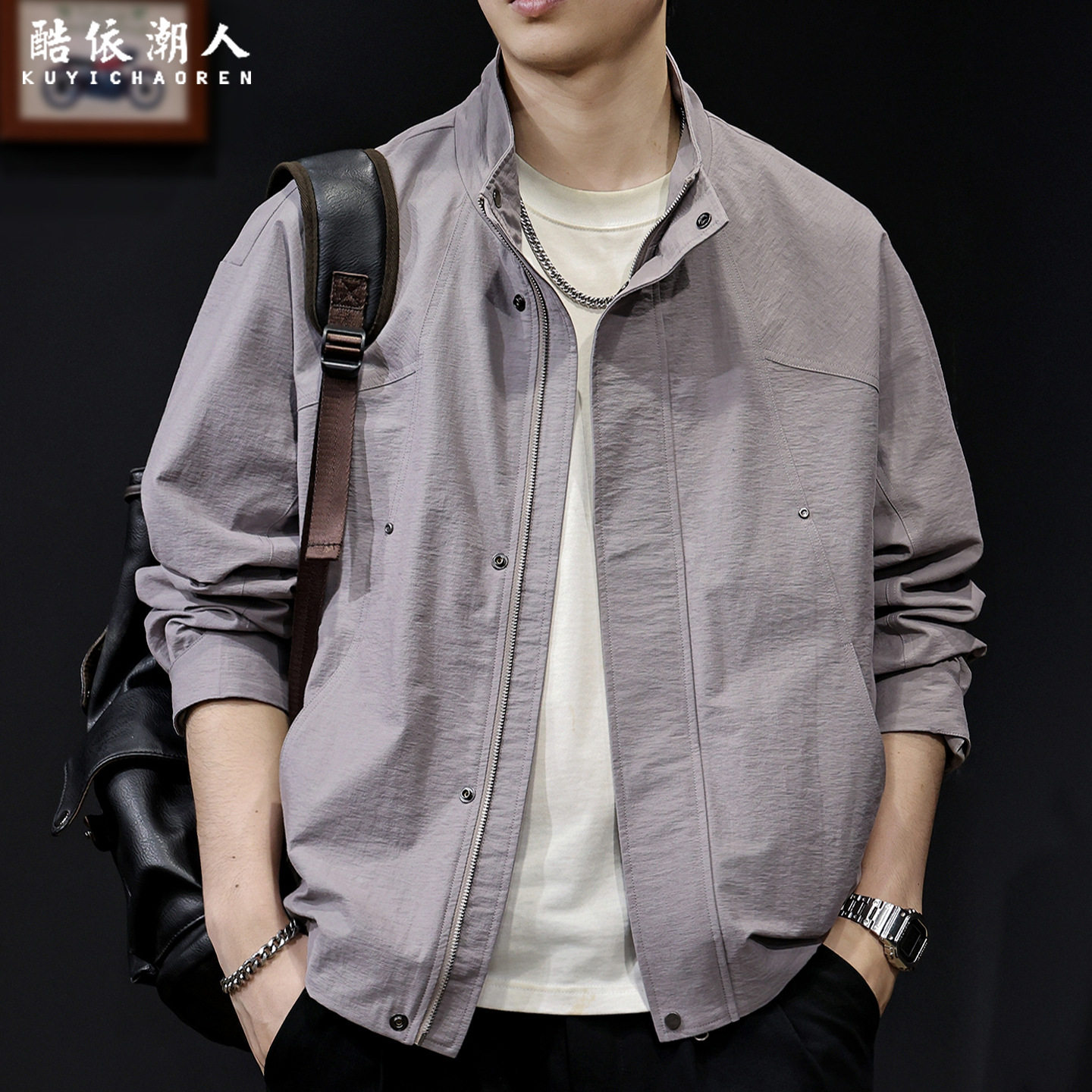 户外工装休闲夹克男士外套春秋季2026新款宽松大码连帽爆款冲锋衣