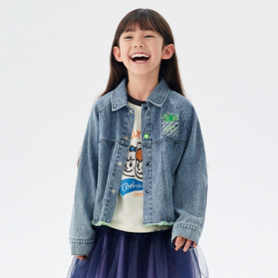 马拉丁儿童衬衫2024秋装新款女大童小菠萝刺绣宽松A型短牛仔外套