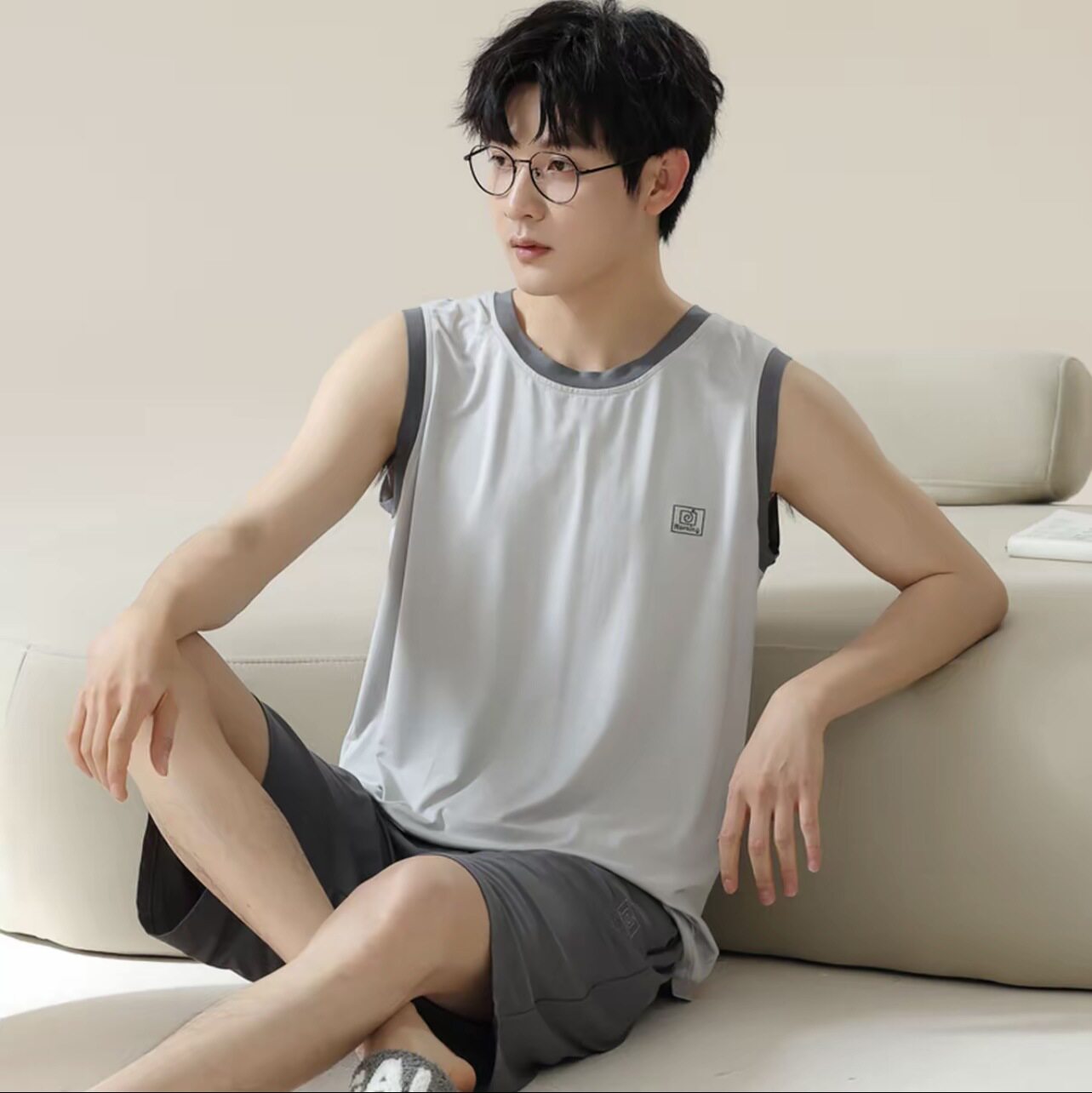 新款夏天莫代尔男士睡衣男款夏季冰丝宽松简约薄款背心短裤套装图片