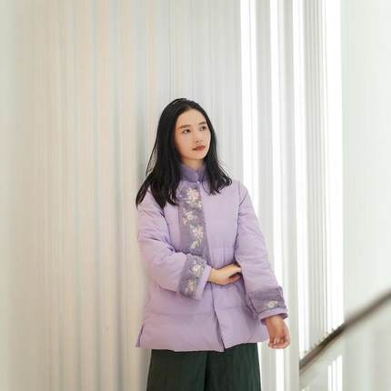 大吉中长款复古文艺中式国风轻薄女偏襟花盘扣白鸭绒羽绒服3191