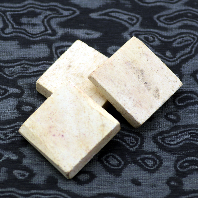 牛骨刀柄贴片大马士革茶刀隔片刀柄隔片天然牛骨贴片材料茶刀专用在类目 五金/工具, 机械五金, 其他机械五金（新）中 - 来自Buy2taobao.com提供专业的淘宝代购服务