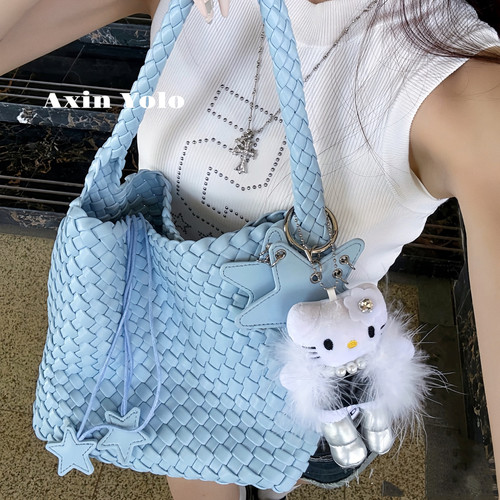 新色美哉”baby蓝手提单肩编织包