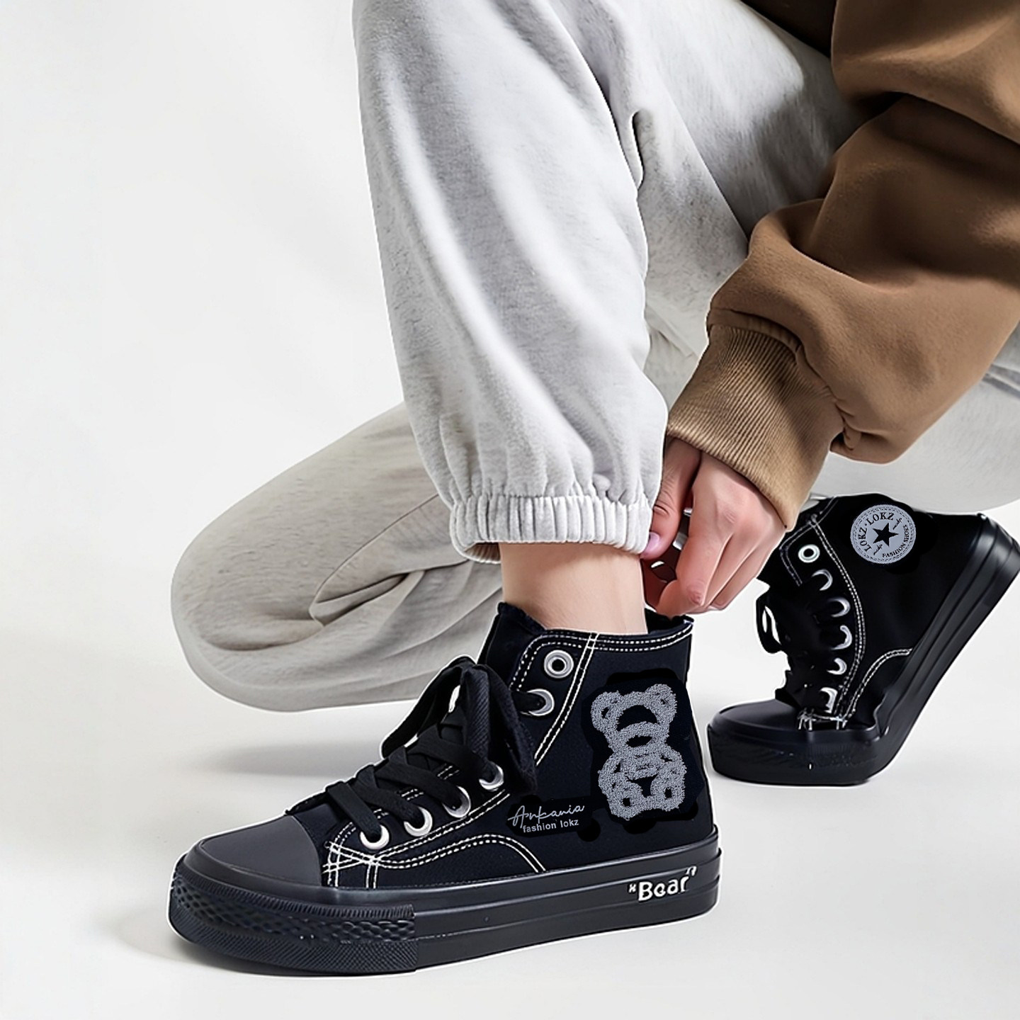 加绒保暖冬高帮帆布鞋黑色小熊图案交叉绑带休闲板鞋男女学生潮鞋