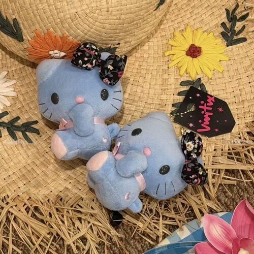 新款碎花小象侧坐HelloKitty包包挂件挂饰毛绒公仔玩偶kt车挂钥匙