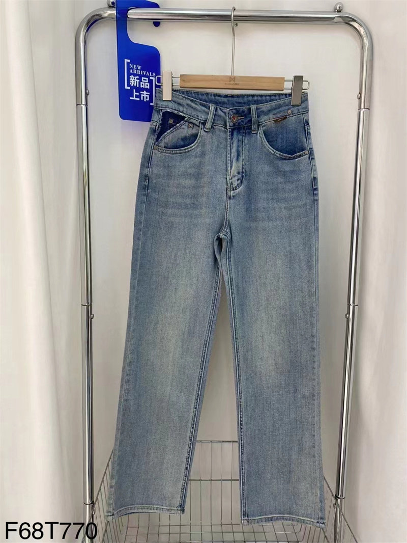 商场正品银轩2023年春夏新款女款牛仔裤直筒裤休闲烟管裤F68T770