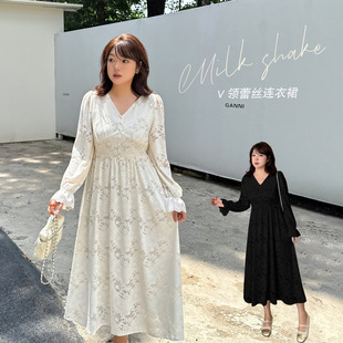 2026大码女装春秋装法式提花蕾丝连衣裙V领微胖mm大码长款连衣裙