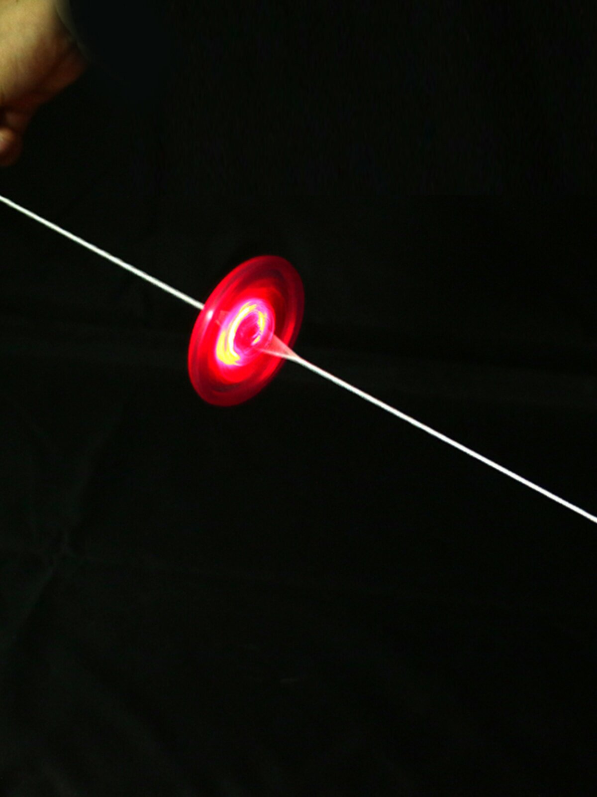 깜박이는 당김 끈 핫 휠 야광 플라이휠 휘파람 노점상 공급 창의적인 클래식 향수 장난감 선물