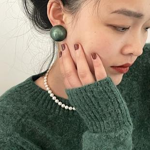「圣诞绿」秋冬原创复古时髦圆球小众简约气质港风赫本耳钉耳夹女