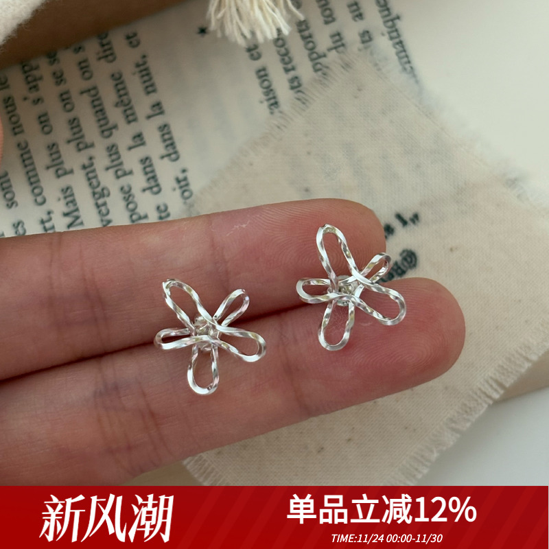 「简笔画」泰国手工s925银线条花朵镂空耳钉简约文艺小众百搭耳环