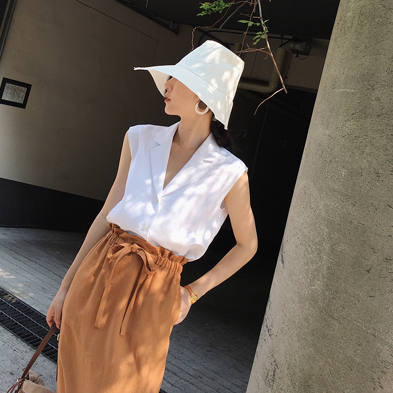 MALI/2018夏季新款V領復古背心心機白襯衫女chic無袖上衣洋氣小衫