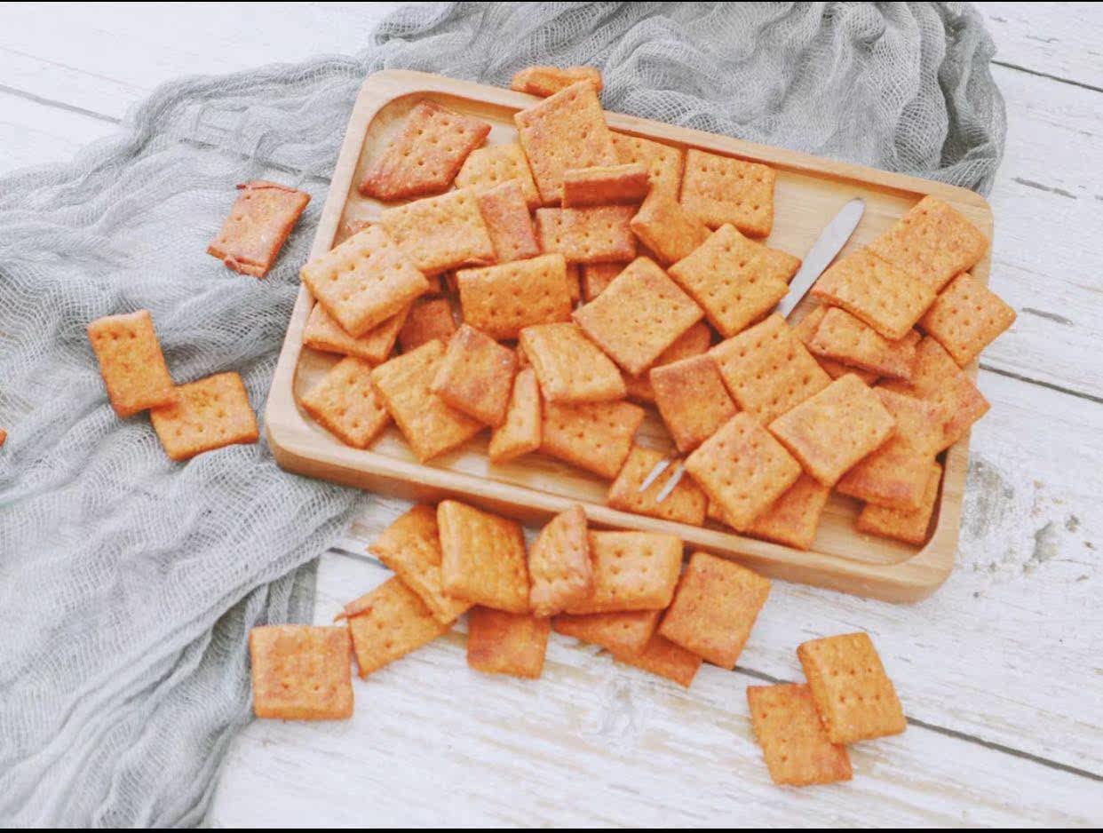 甜鹹口味芝士薄脆餅幹 150g在類目 零食/堅果/特產, 山核桃/堅果/炒貨, 其它中 - 來自Buy2taobao.com提供專業的淘寶代購服務