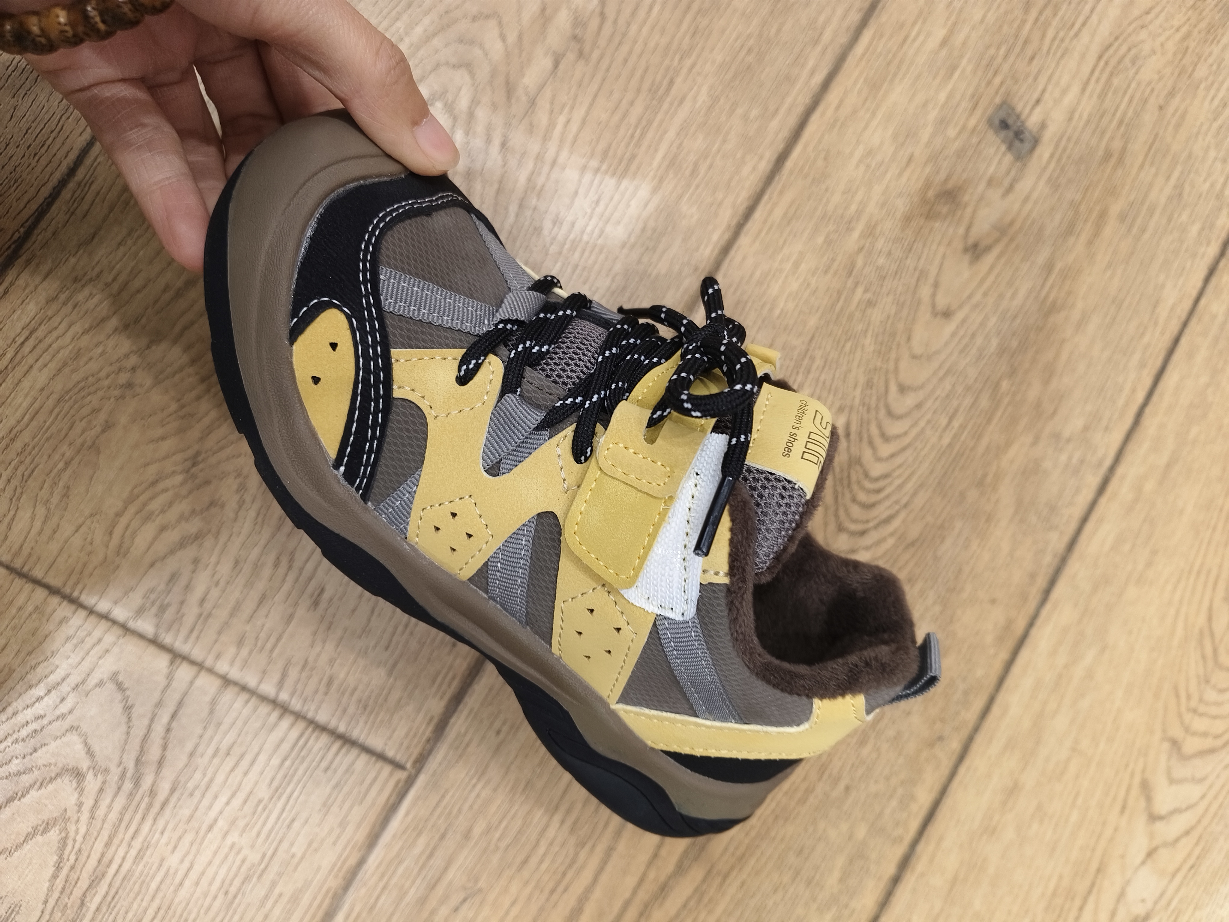 儿童二棉运动鞋男童鞋子2025冬季新款女童加绒保暖德训鞋软底棉鞋