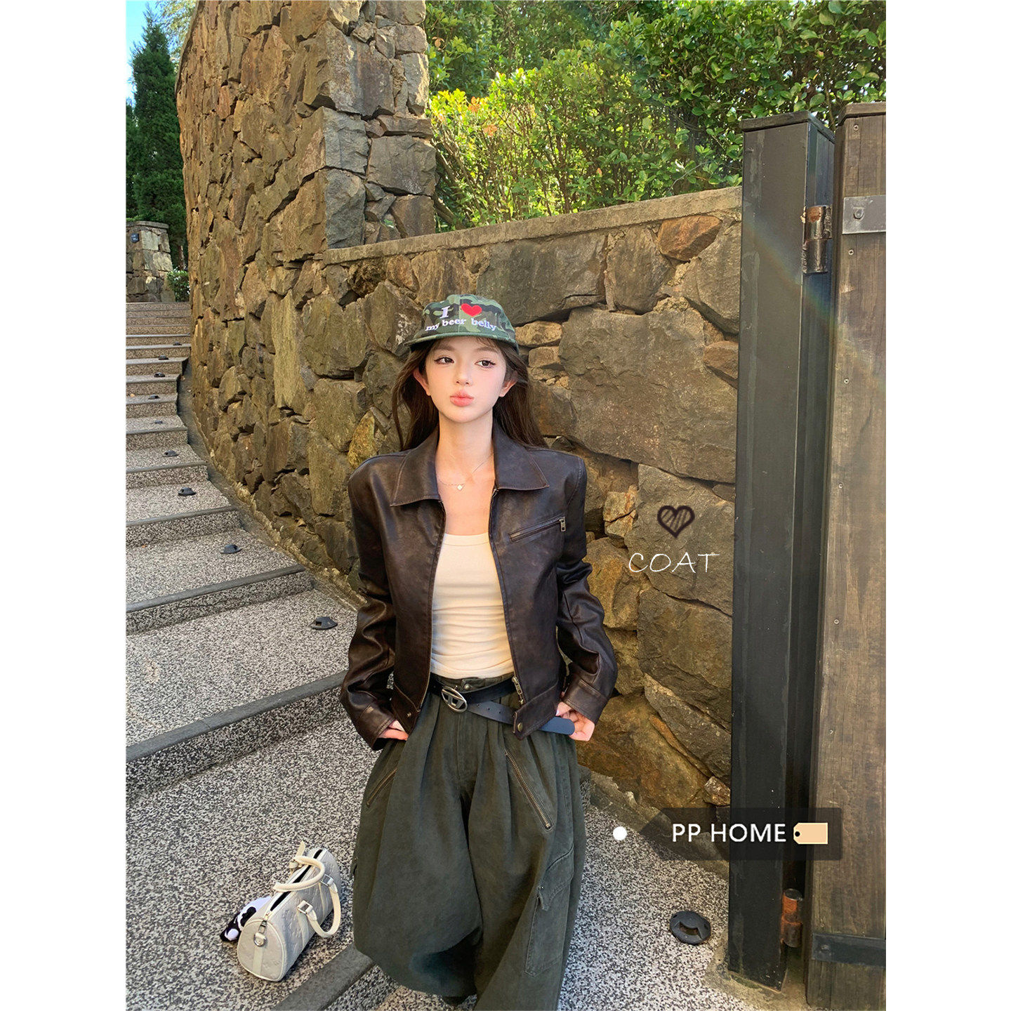 日本offcat时尚套装咖色皮衣外套内搭U领打底衫女秋冬高腰阔腿牛