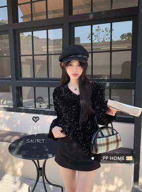 日本offcat高级感黑色亮皮V领毛衣上衣女春季宽松显瘦外穿针织衫