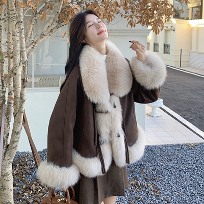 日本offcat毛绒拼接PU皮羽绒服女冬季新款富家千金感贵系90白鸭绒