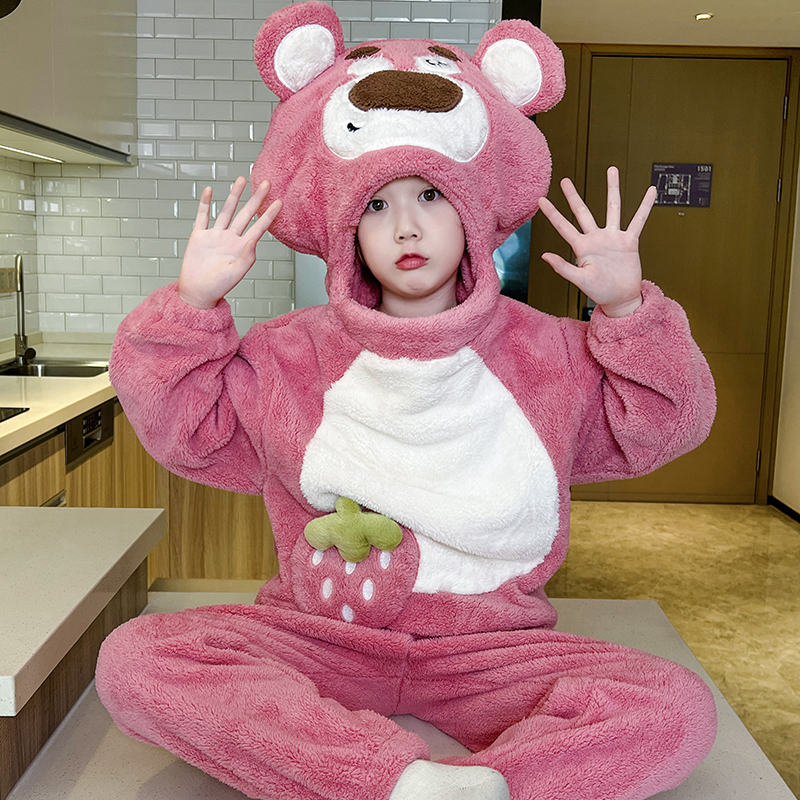儿童珊瑚绒睡衣女童秋冬季加厚款法兰绒2025新款搞怪草莓熊家居服
