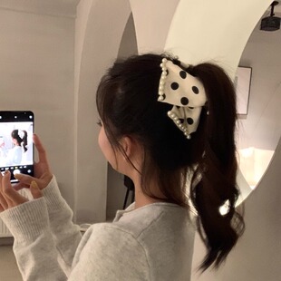 元 气满满韩系波点蝴蝶结抓夹鲨鱼夹发饰钉扣小珠珠日常通勤百搭