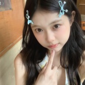 元 气满满韩系奶油色蝴蝶结爱心水钻发夹侧边刘海夹碎发鸭嘴夹发饰