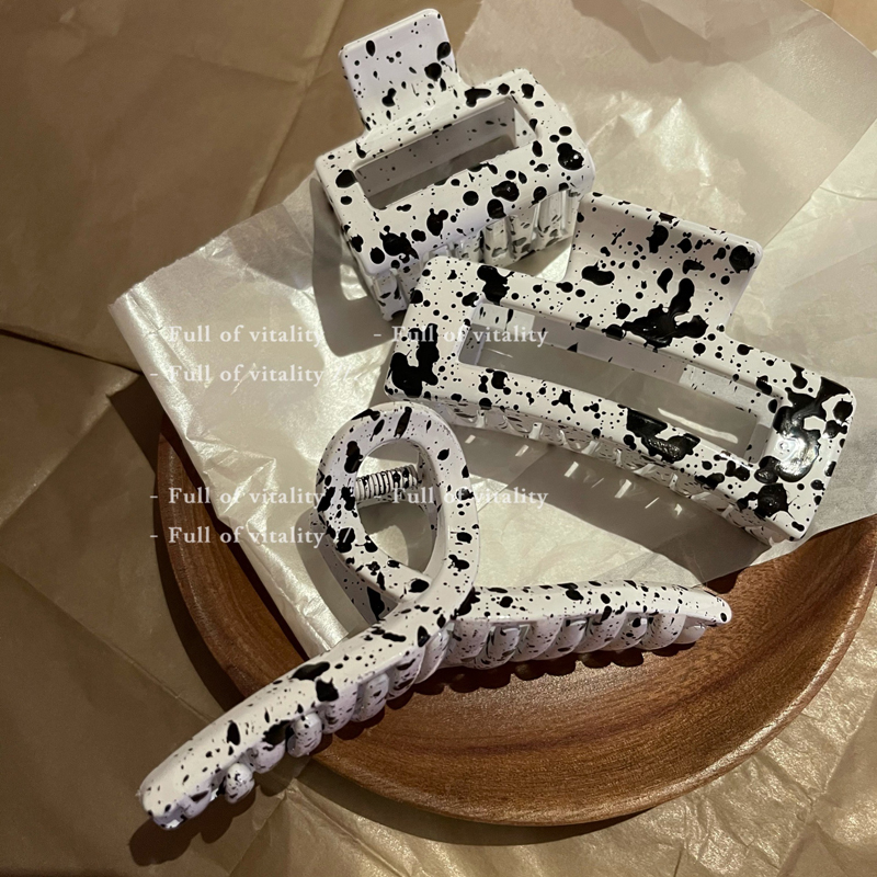 韩国ins博主黑白奶牛纹矩形抓夹