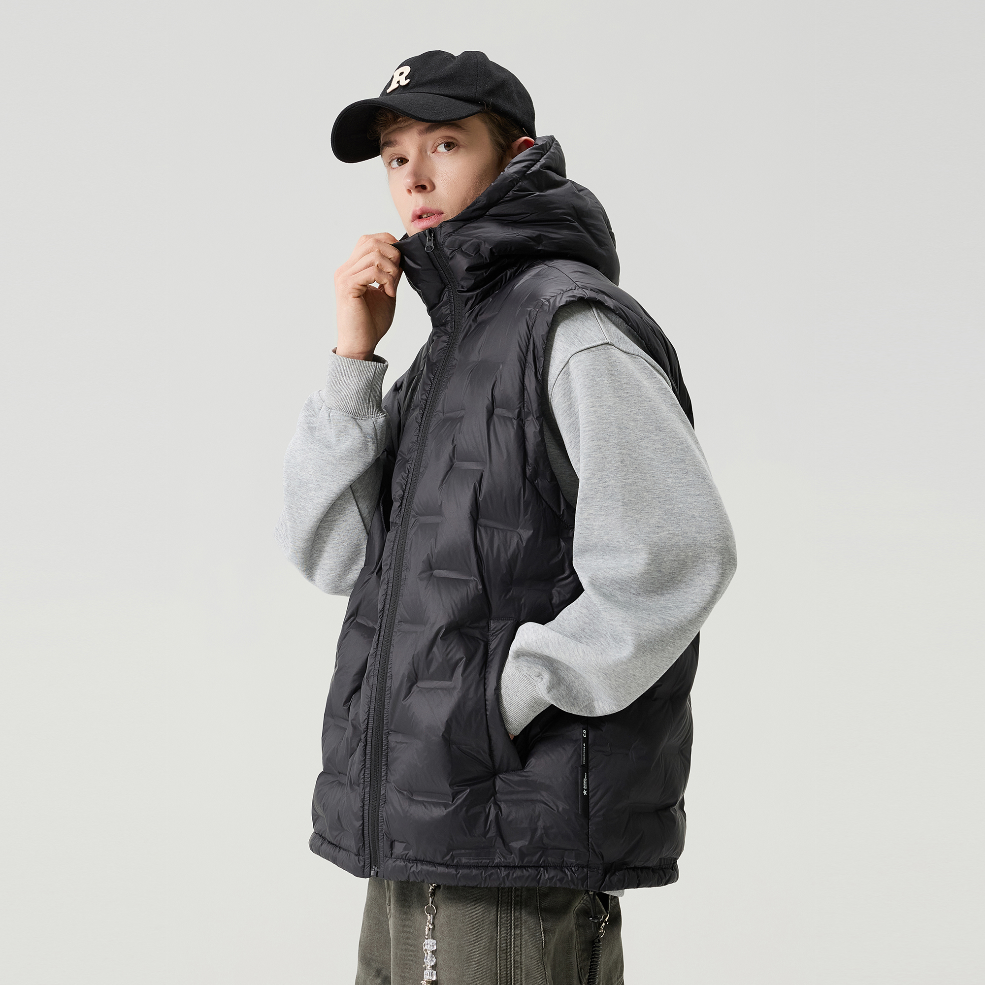 90白鸭绒连帽排骨羽绒马甲男款冬季美式大码宽松压花坎肩外套