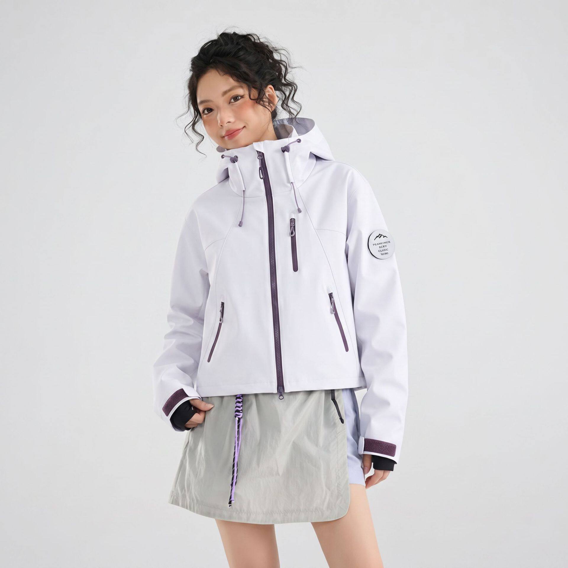冲锋衣外套女士短款2026新薄款三合一小个子户外防水登山衣服收腰