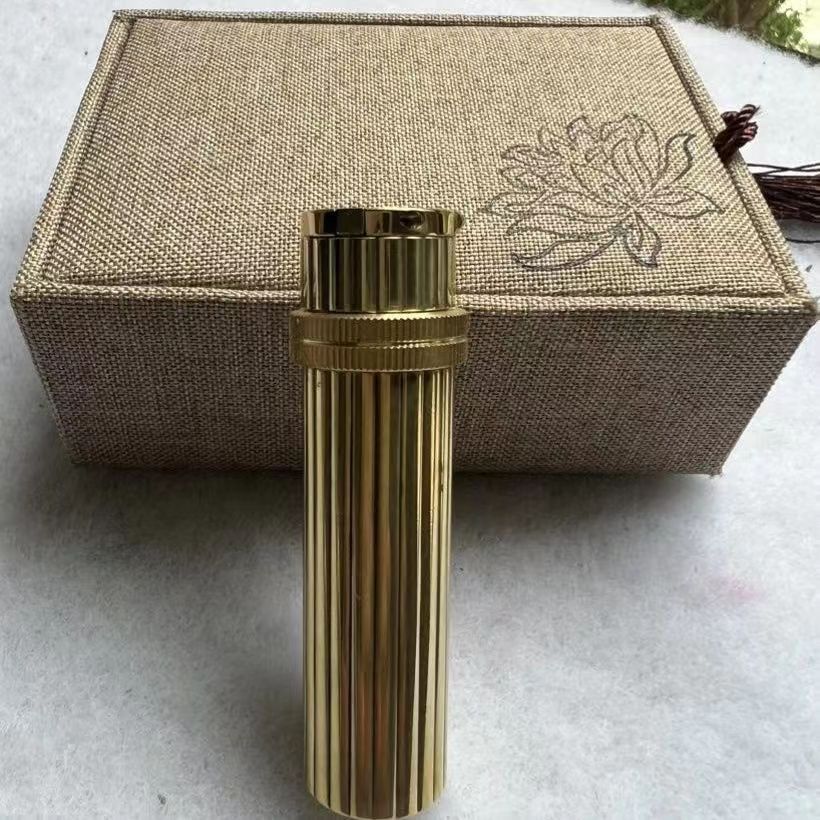 异形煤油打火机中款竖纹抬臂转动圆柱造型个性创意男士火机批发