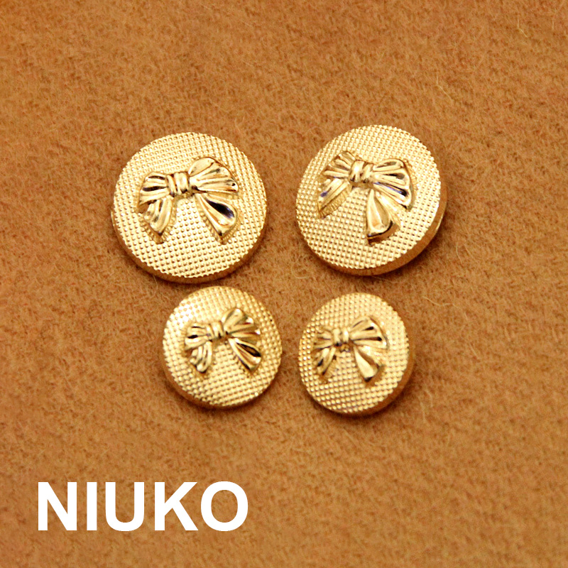 niuko金属扣色大衣子辅料