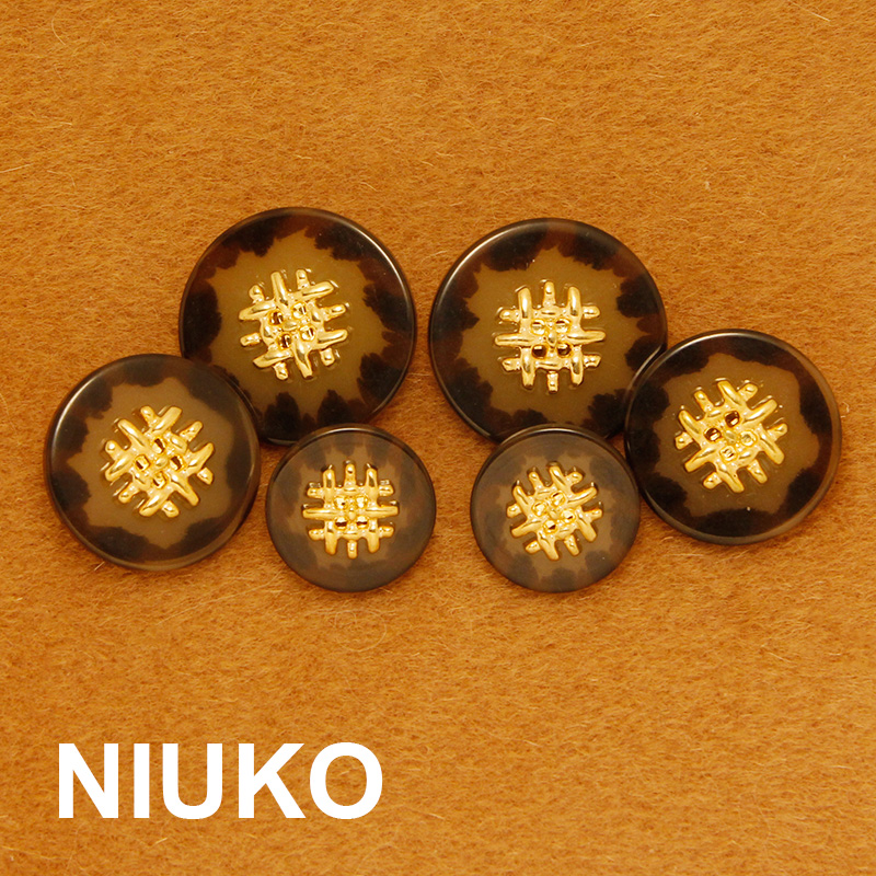 NIUKO精致复古金色树脂大衣纽扣