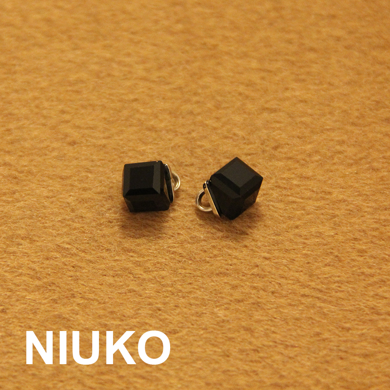 黑银色立体方块玻璃纽扣子时尚