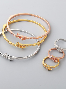 欧美微镶锆石钉子女士手镯