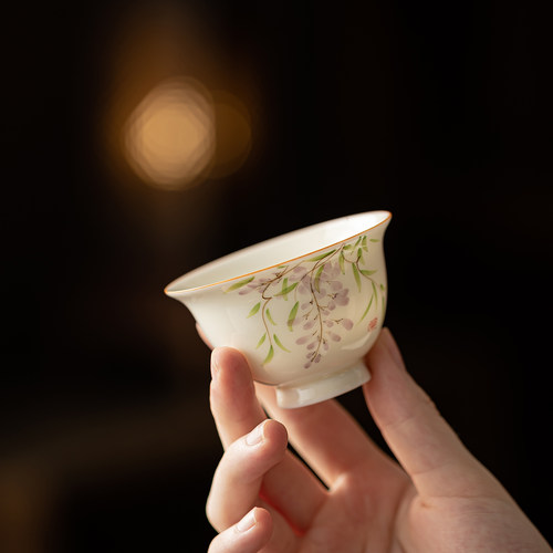 小清新手绘釉下彩陶瓷品茗杯