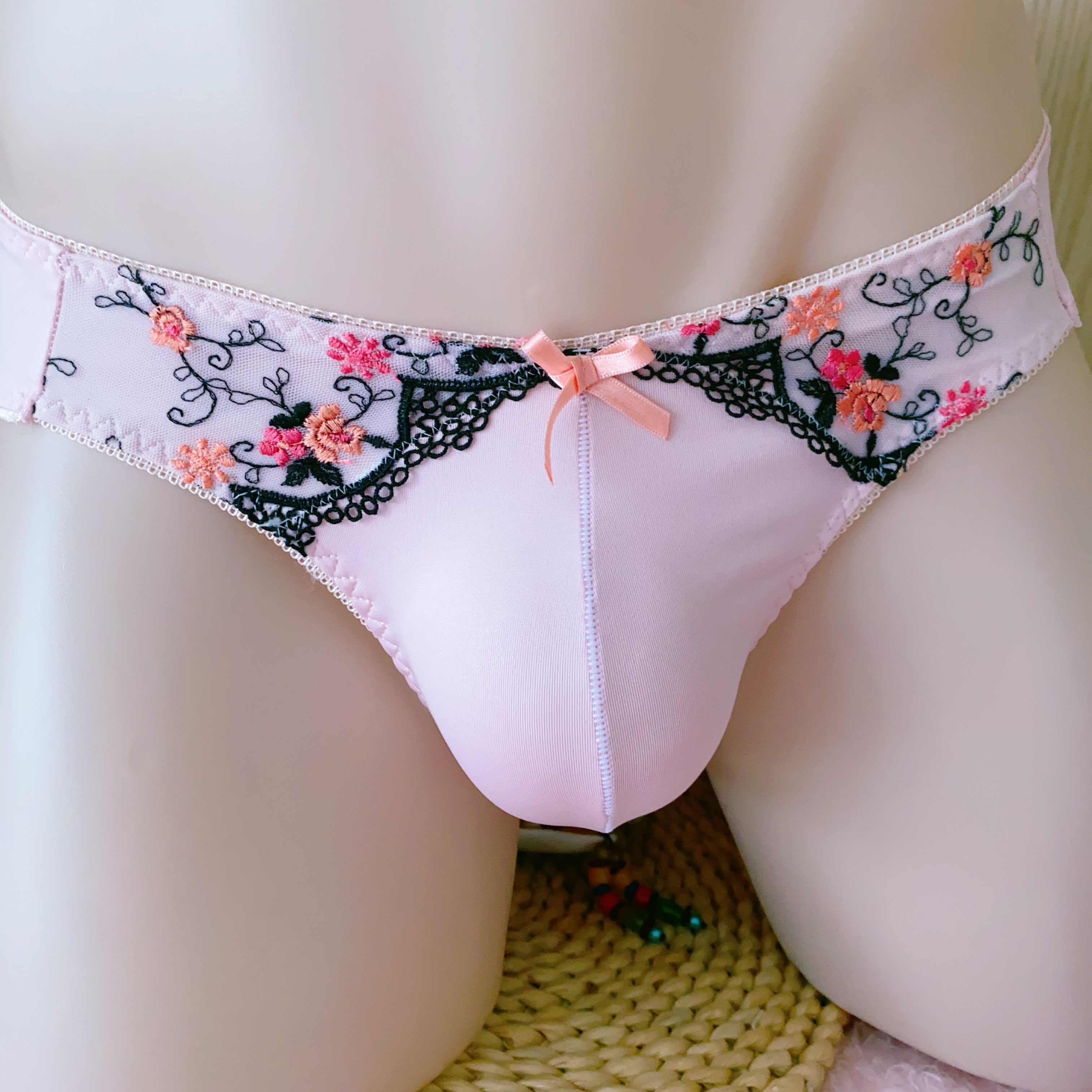 外贸女性化设计男士性感内裤日系牛奶丝舒适透气三角裤大码200斤