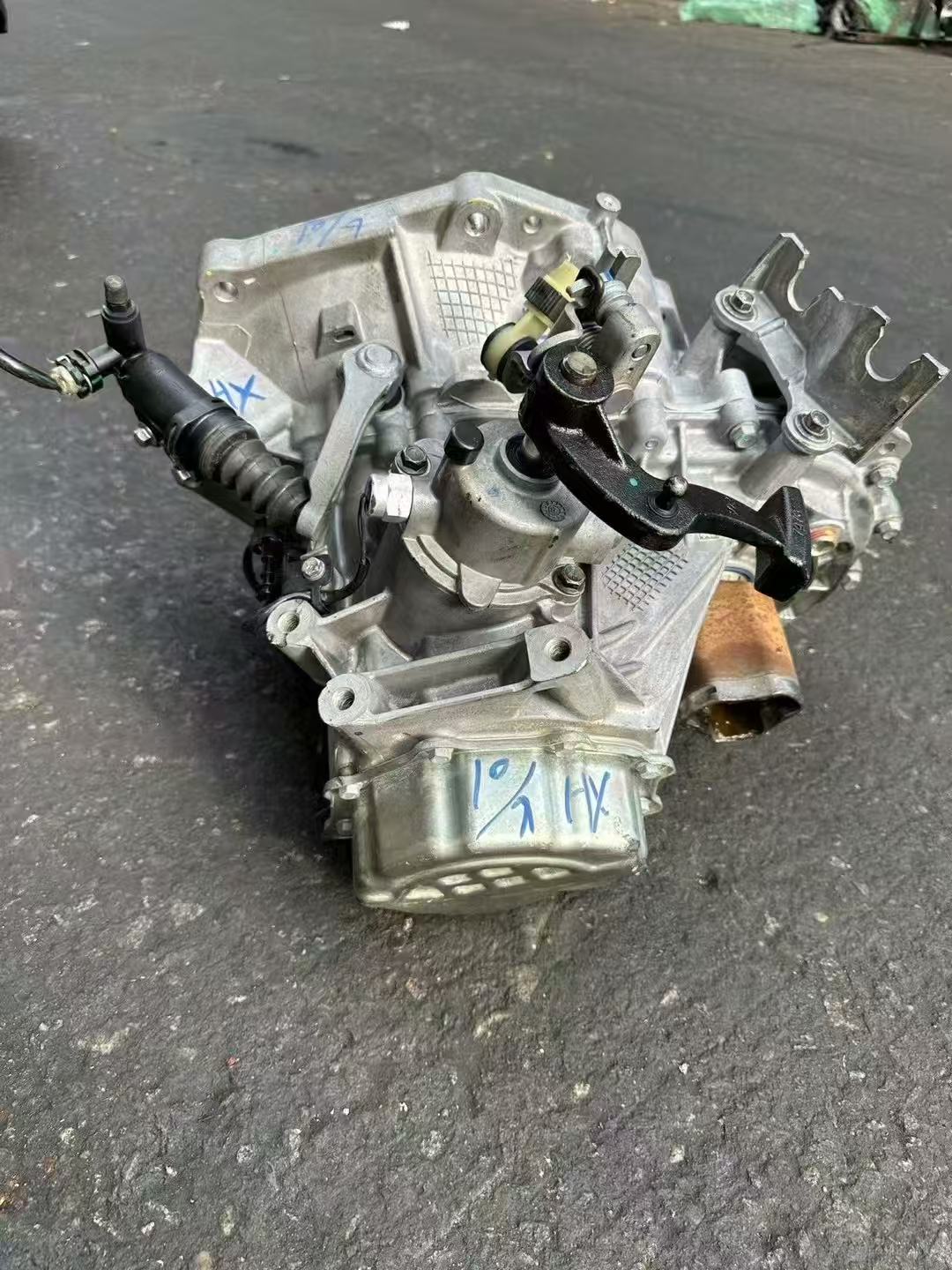 适用荣威RX3波箱 RX5 15e4e 350 16S4C i5 i6 1.5手动变速箱总成