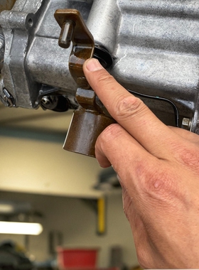 适配东风风行菱智m5 m3 v3 4g15 4g184g634g94 1.8 2.0变速箱波箱