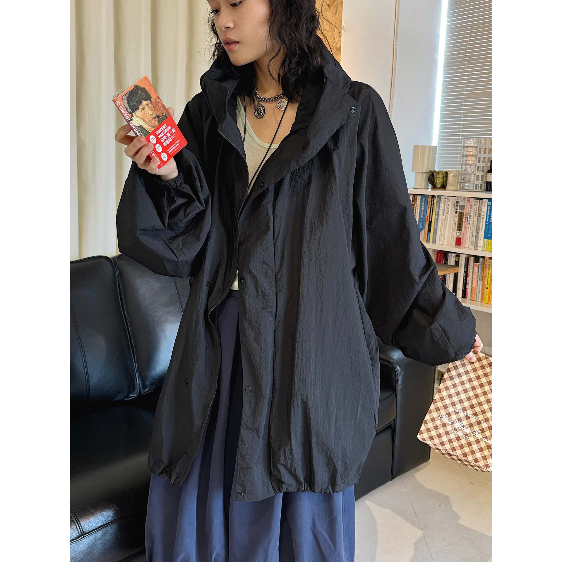 有乐春夏新款韩版时髦呼吸感透感防晒连帽风衣夹克宽松廓形外套女
