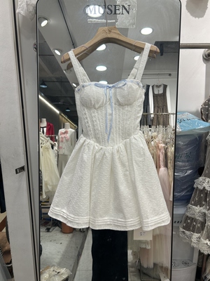 法式棉质吊带连衣裙夏芭蕾风收腰显瘦甜美小白裙